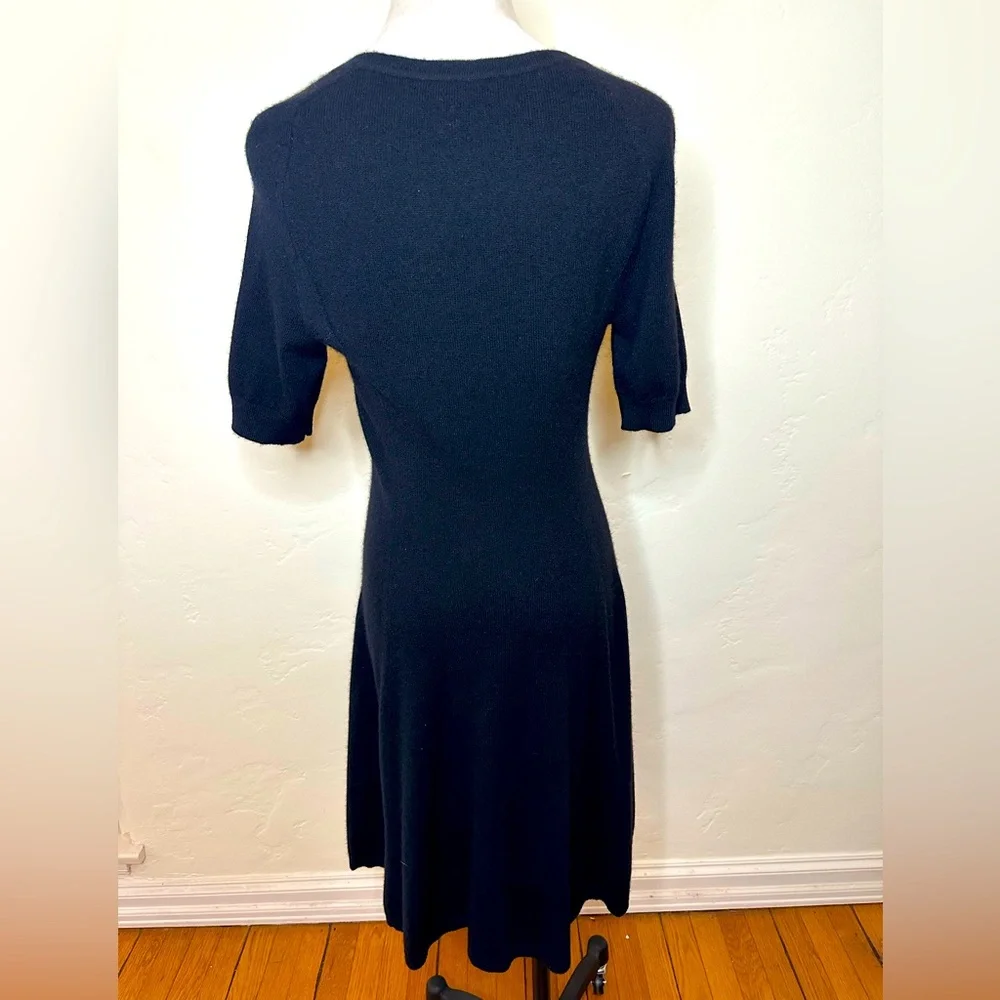 Soft & beautiful short sleeved black cashmere sweater dress by Aqua Size Medium - Picture 2 of 6